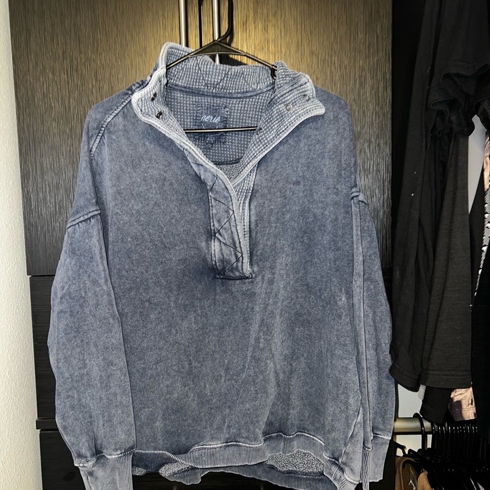 Aerie Men's Washed Blue Zip Up Sweater